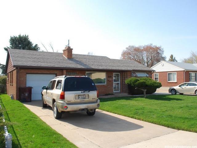 5463 S 2000 W, Roy, UT 84067 — photo 2