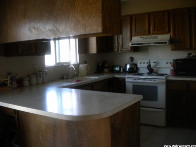 1021 S 600 W, Tremonton, UT 84337 — photo 2