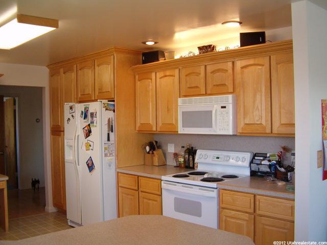 410 W 2500 S, Perry, UT 84302 — photo 3