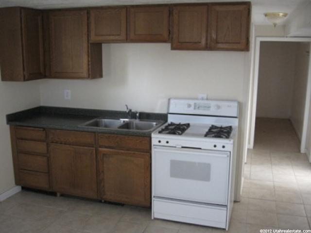 677 E 150 S, Kaysville, UT 84037 — photo 2