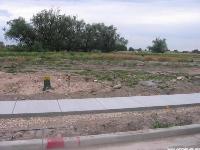 #16, Pleasant View, UT 84414 — photo 2