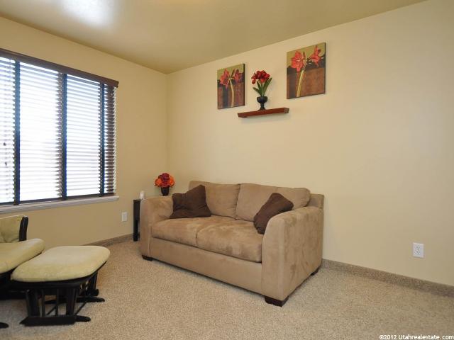 963 N 1385 W, Clinton, UT 84015 — photo 12