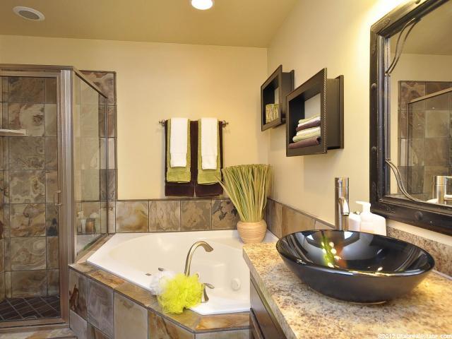963 N 1385 W, Clinton, UT 84015 — photo 8