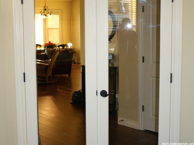 252 E Parrish Ln N #E, Centerville, UT 84014 — photo 8