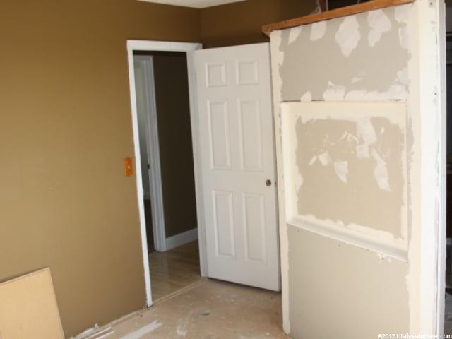 711 Applewood Dr, Centerville, UT 84014 — photo 9