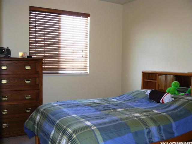 1586 N 725 W, Clinton, UT 84015 — photo 2