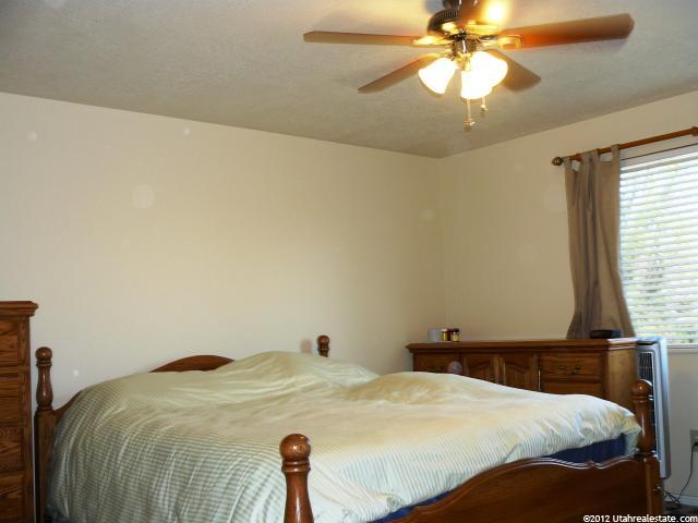 1586 N 725 W, Clinton, UT 84015 — photo 3