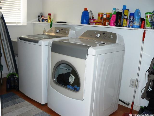 1586 N 725 W, Clinton, UT 84015 — photo 9