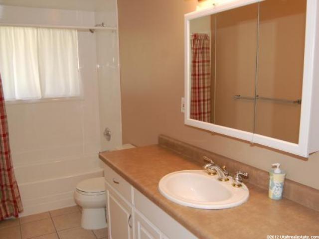 252 E 3100 S, Bountiful, UT 84010 — photo 9