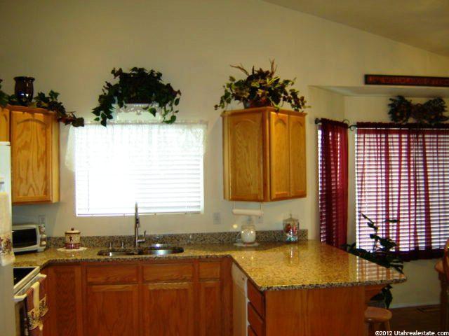 1097 E 1225 S, Clearfield, UT 84015 — photo 5