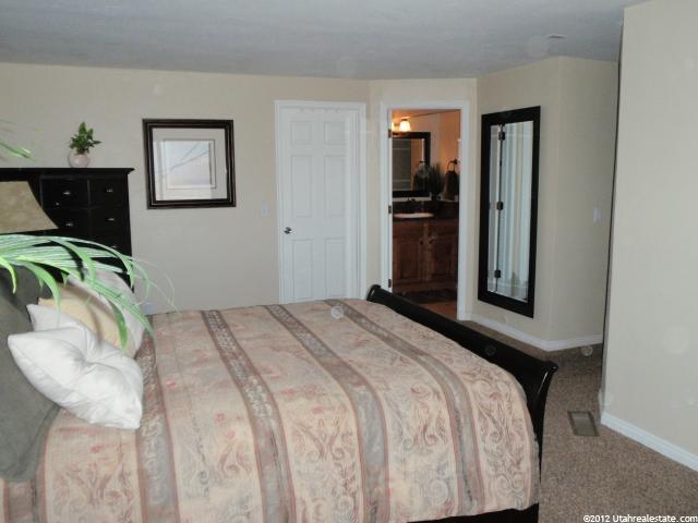 4502 S Stratton Dr E, Holladay, UT 84117 — photo 3