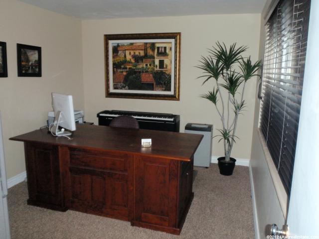 4502 S Stratton Dr E, Holladay, UT 84117 — photo 9