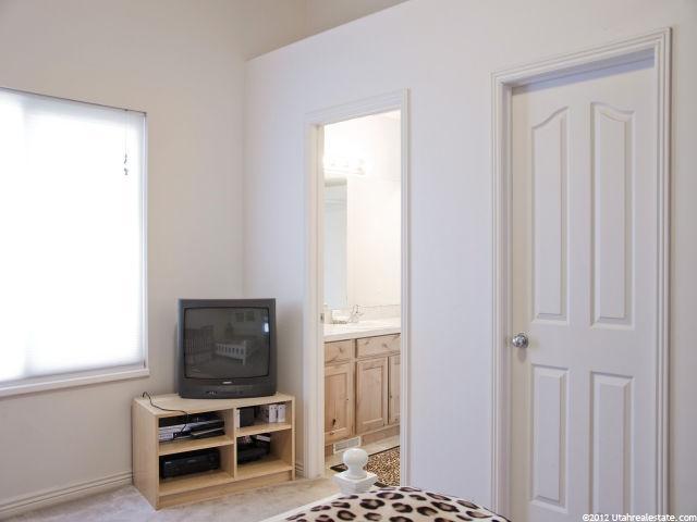 682 E Colonial Ave N, Layton, UT 84041 — photo 11
