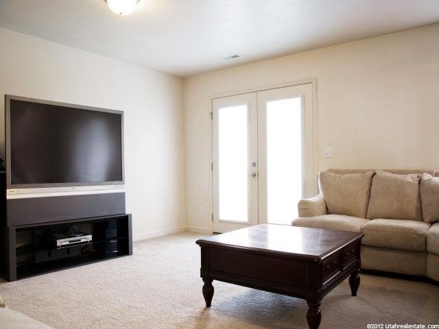 682 E Colonial Ave N, Layton, UT 84041 — photo 6