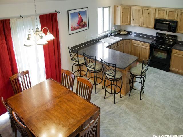 682 E Colonial Ave N, Layton, UT 84041 — photo 9