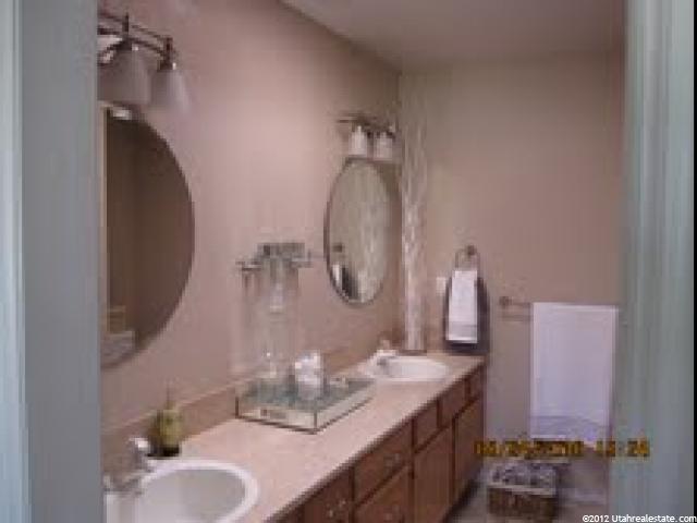 2341 E 3025 N, Layton, UT 84040 — photo 2