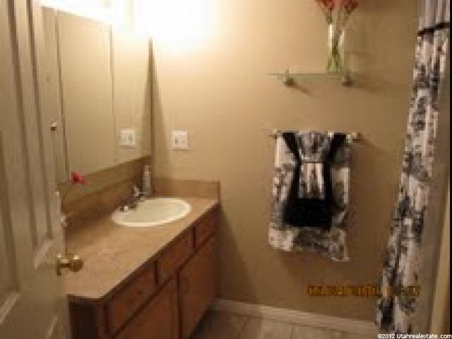 2341 E 3025 N, Layton, UT 84040 — photo 9