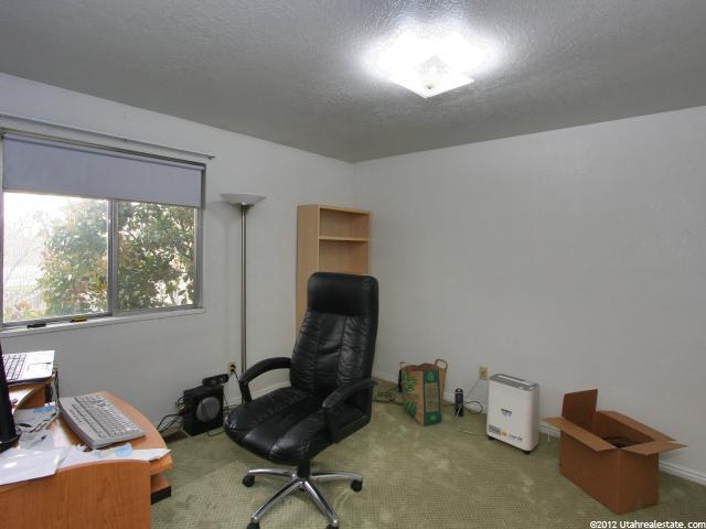 10332 S Silver Willow Dr E, Sandy, UT 84070 — photo 2
