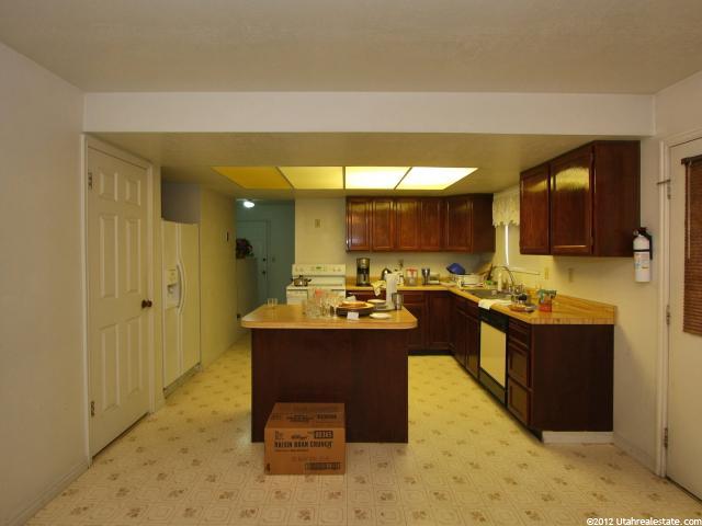 10332 S Silver Willow Dr E, Sandy, UT 84070 — photo 7