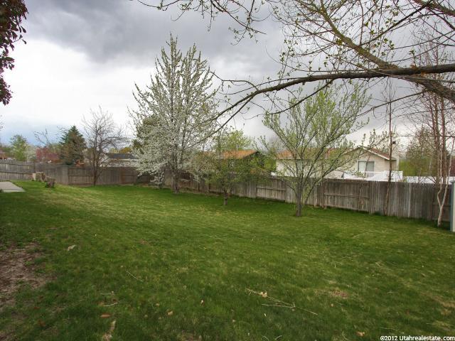10332 S Silver Willow Dr E, Sandy, UT 84070 — photo 10