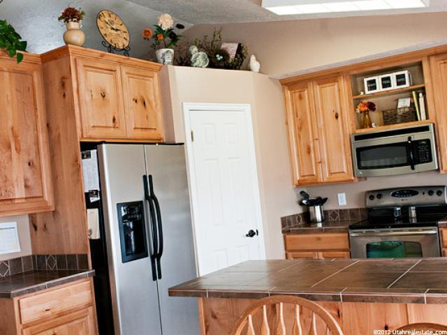 1676 S 925 W, Woods Cross, UT 84087 — photo 8