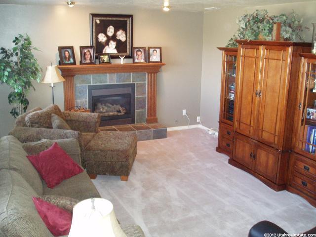 343 E 570 N, Hyde Park, UT 84318 — photo 4