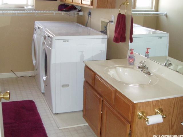 343 E 570 N, Hyde Park, UT 84318 — photo 5