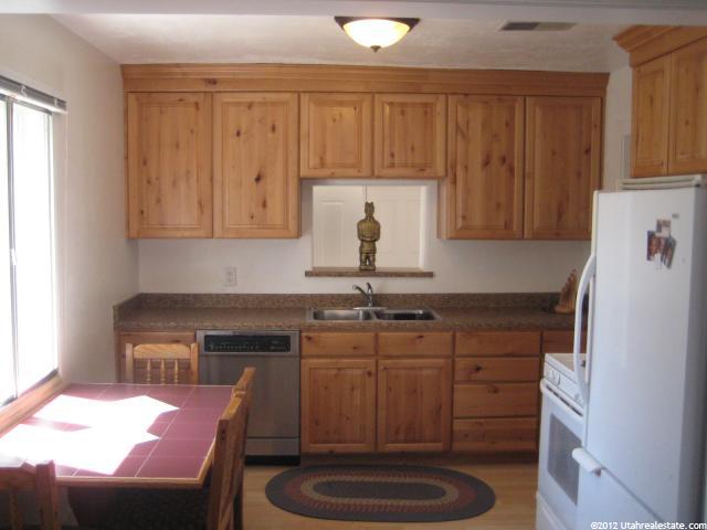 883 Hillcrest, Logan, UT 84341 — photo 4