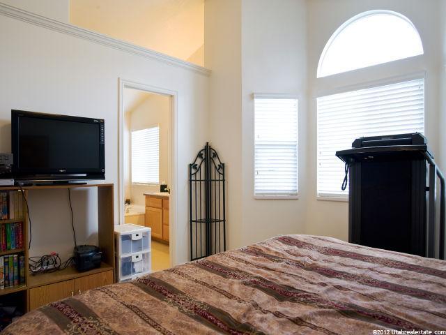 387 E Draper Downs Dr S, Draper, UT 84020 — photo 9