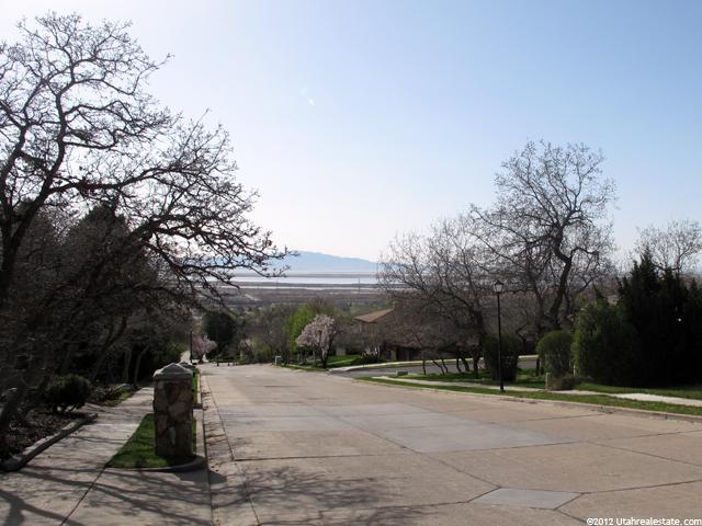 522 E Barnard St, Centerville, UT 84014 — photo 3