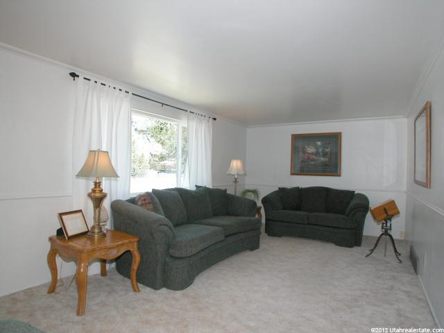 8431 S 1575 E, Sandy, UT 84093 — photo 6