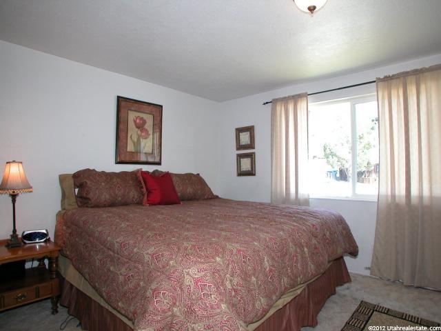 8431 S 1575 E, Sandy, UT 84093 — photo 9