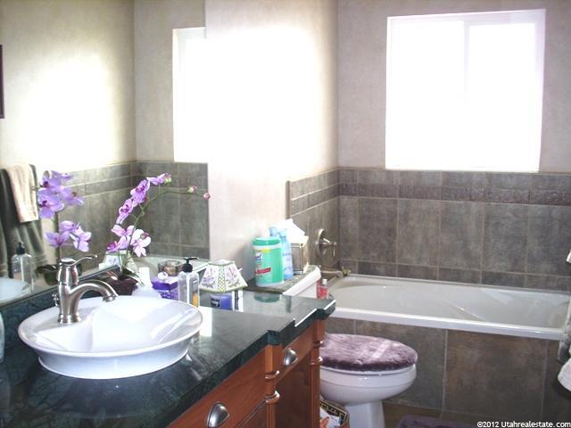1984 S Claremont Dr, Bountiful, UT 84010 — photo 10