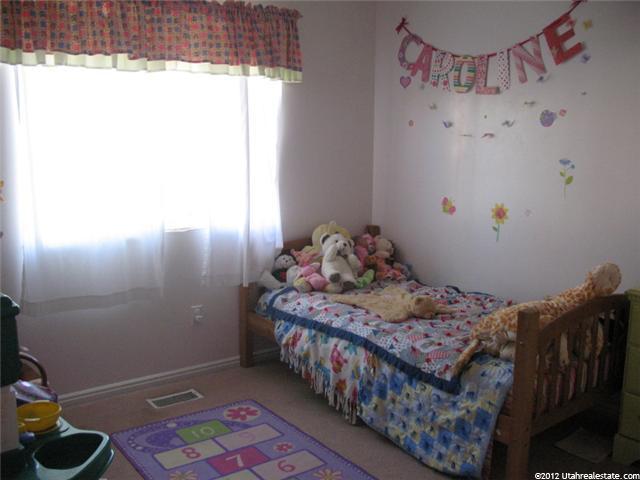4670 S 3200 W, Roy, UT 84067 — photo 4