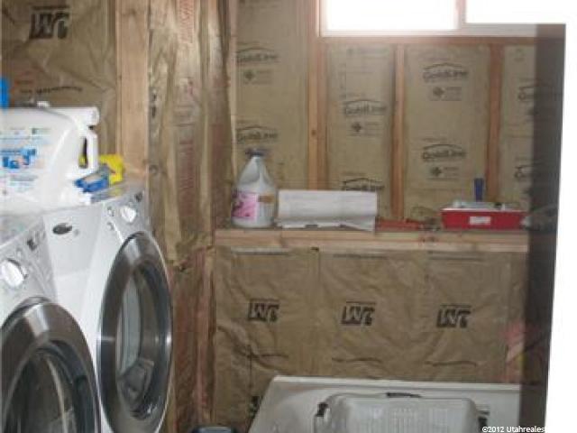 4670 S 3200 W, Roy, UT 84067 — photo 8