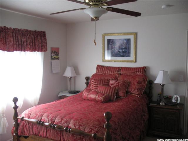 4670 S 3200 W, Roy, UT 84067 — photo 10