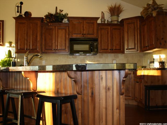 252 E Parrish Ln #D, Centerville, UT 84014 — photo 3