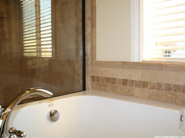 252 E Parrish Ln #D, Centerville, UT 84014 — photo 8
