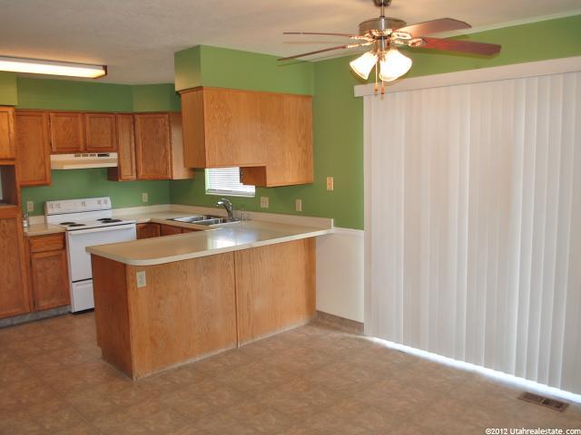 112 E Rembrandt Ln, Sandy, UT 84070 — photo 8
