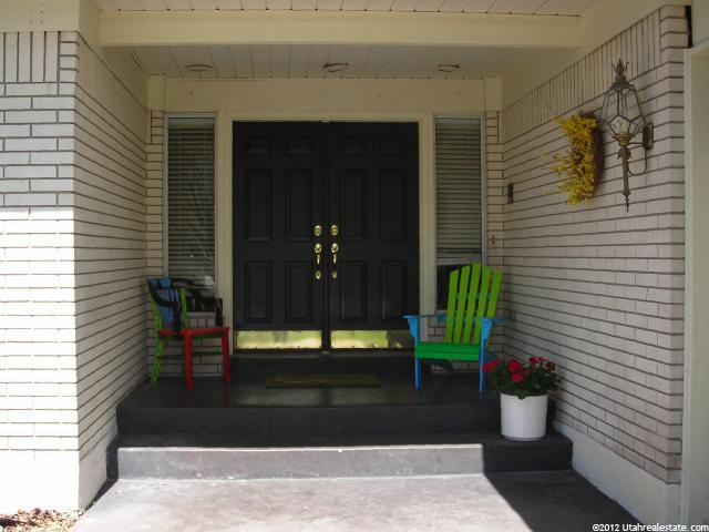 2473 E Easthills Cir, Sandy, UT 84093 — photo 2