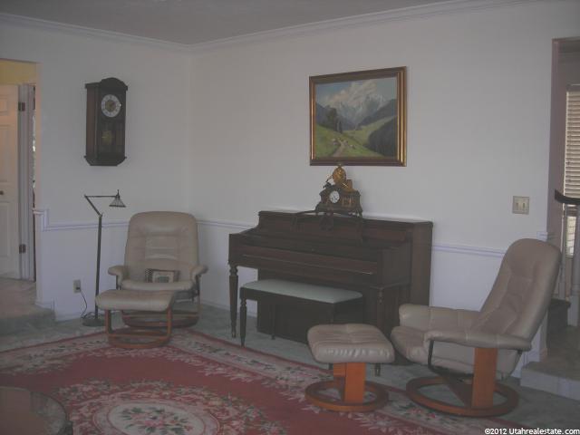 2473 E Easthills Cir, Sandy, UT 84093 — photo 8