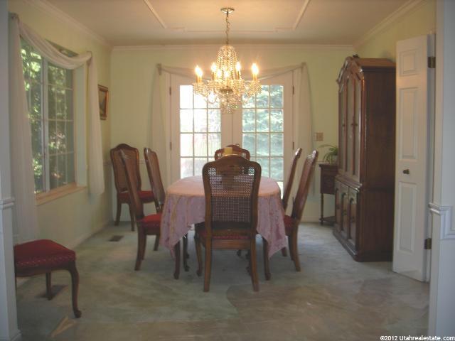 2473 E Easthills Cir, Sandy, UT 84093 — photo 10