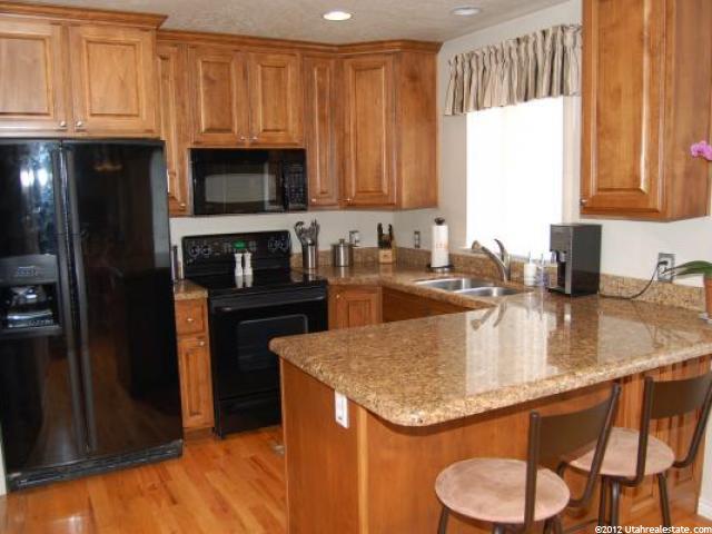 117 E Oakridge Dr, Bountiful, UT 84010 — photo 6