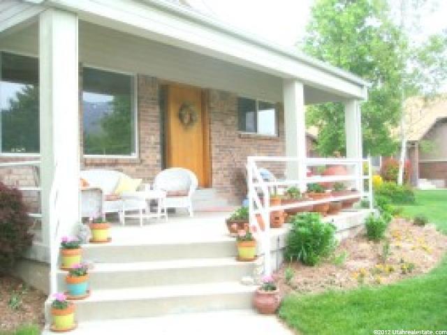 8136 S Old Coventry Cir E, Sandy, UT 84093 — photo 2
