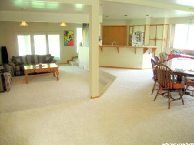 8136 S Old Coventry Cir E, Sandy, UT 84093 — photo 4