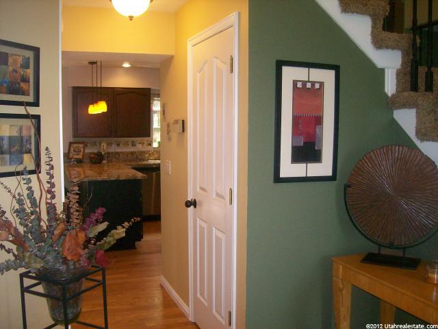 10053 S Rockview Cir E, Sandy, UT 84092 — photo 3