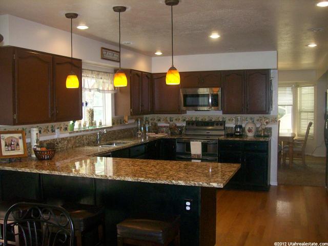 10053 S Rockview Cir E, Sandy, UT 84092 — photo 5