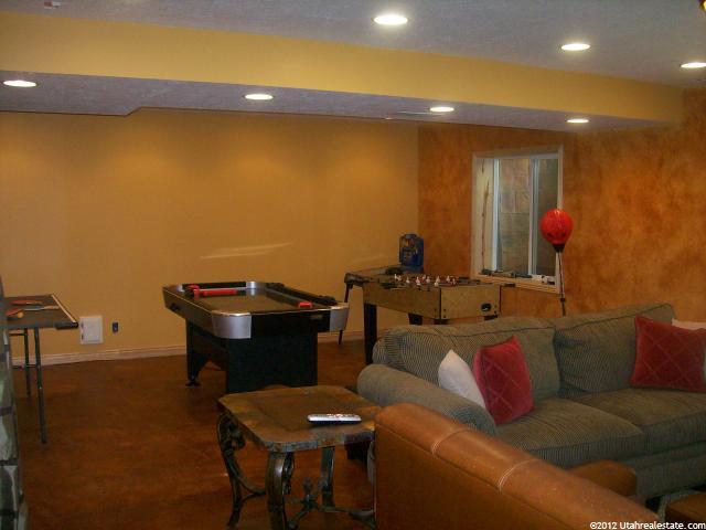 10053 S Rockview Cir E, Sandy, UT 84092 — photo 9