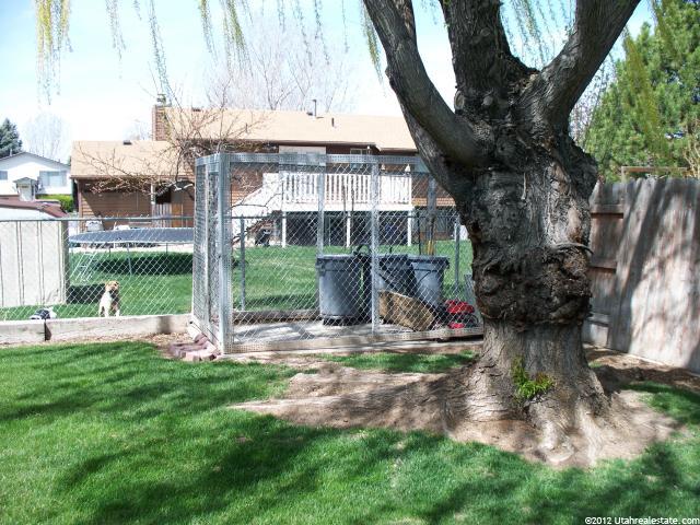 876 W 2150 N, Clinton, UT 84015 — photo 5