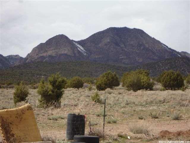 1145 N 10 E, New Harmony, UT 84757 — photo 4